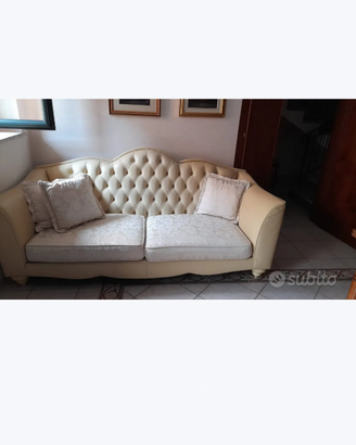 Divano in pelle