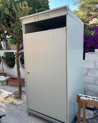 WC da esterno con predisposizione attacco fogna