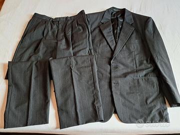 Completo uomo gessato pura lana vergine leggera