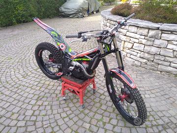 MOTO TRIAL VERTIGO COMBAT R2 PREPARATA GARA 12 ORE