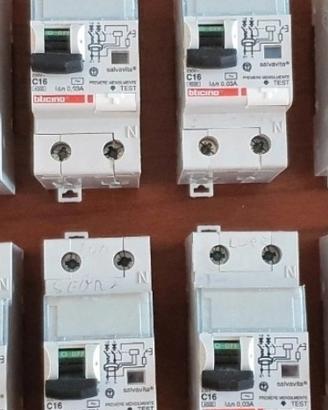 4 Magnetotermici da 16A  Bticino