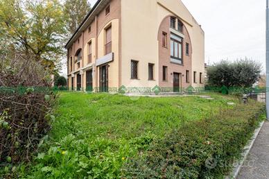 5 LOCALI A VALSAMOGGIA