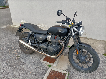 Triumph Street Twin