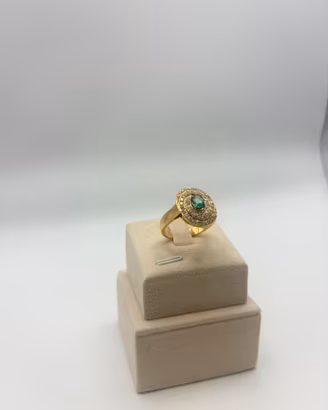 Anello in oro giallo 18k