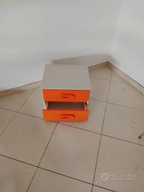Comodino a 2 cassetti 