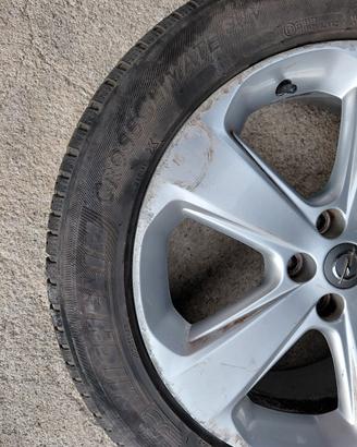 coppia di gomme auto michelin cross climate suv
