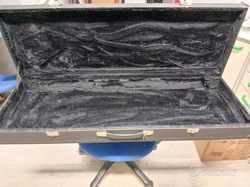 CUSTODIA RIGIDA TASTIERA MAX  77 TASTI.