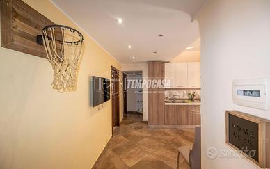 TRILOCALE PIU' ACCESSORI RECENTEMENTE RISTRUTTURAT