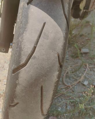 Gomme moto michelin pwoer gp2