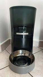 Distributore automatico cibo per gatti/cani