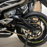 Triumph street triple 765 RS maniacale LEGGI