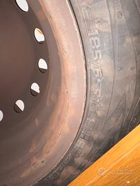 Ruote + cerchi 185 65 R15 come nuove