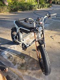 Super73 zx (moon rock)