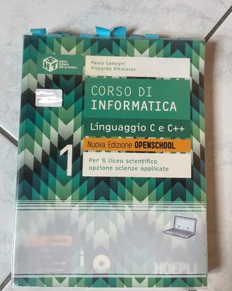 Libro scolastico usato per le superiori