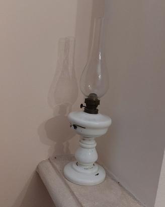 lampada a olio opalina francese