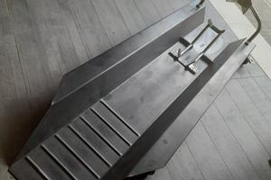 Carrello per trasporto e spostamento moto