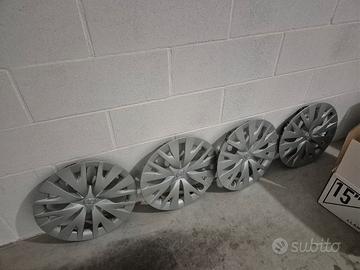 copricerchi in plastica Toyota Yaris 4 serie 15"