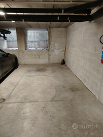 Posto auto coperto in centro