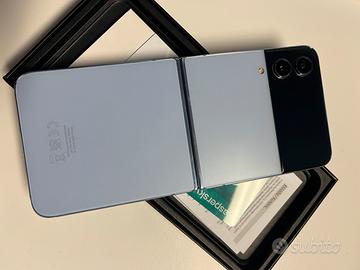 Samsung galaxy ZFlip 4