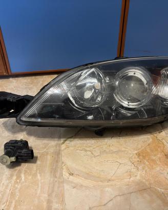 Fanale anteriore sinistro Mazda 3 2005