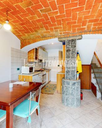 TERRATETTO CON TERRAZZO, BOX DOPPIO E VISTA APERTA