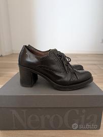 Scarpe Francesine Nerogiardini nere in pelle