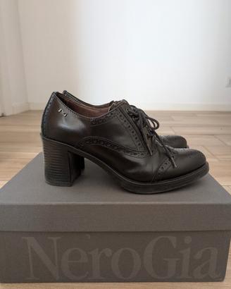 Scarpe Francesine Nerogiardini nere in pelle