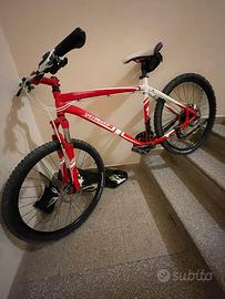 Bicicletta specialized 26”