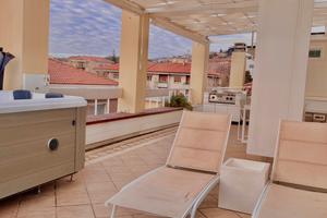 Rossetti alta-ATTICOmonolivello TERRAZZO di 80 mq