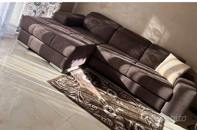 Divano con penisola a destra