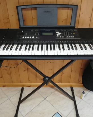 Yamaha PSR-E333 Tastiera arranger 61 tasti USATA