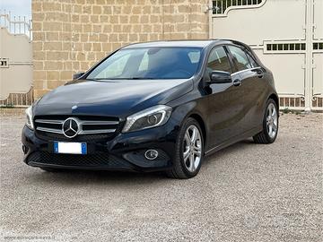 MERCEDES-BENZ A 180 d Automatic Business