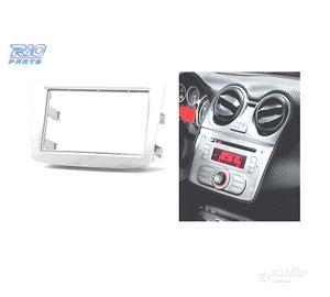 Telaio grigio radio 2-DIN per Alfa Romeo MiTo.