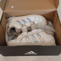 Scarpe  Adidas super star  misura 24
