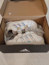 Scarpe  Adidas super star  misura 24