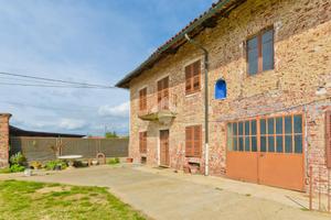 CASA SEMINDIPENDENTE A MORIONDO TORINESE