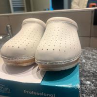 ZOCCOLO n.43 CON BASE LEGNO e PELLE