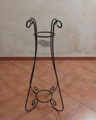 tavolino in ferro battuto 