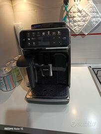 Macchina del caffè a grani Philips series 5400