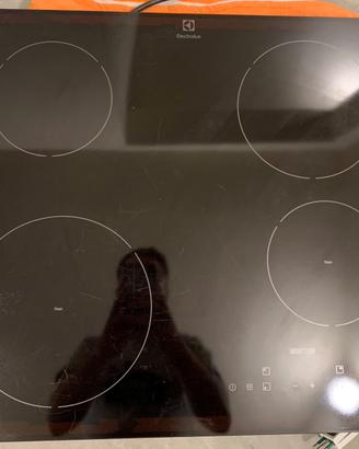 Piano induzione electrolux