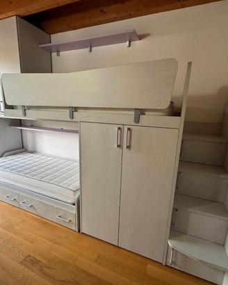 Letto a castello con armadio