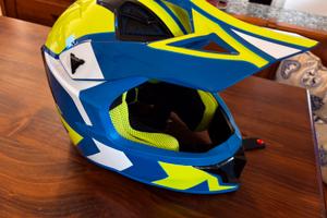 Casco cross