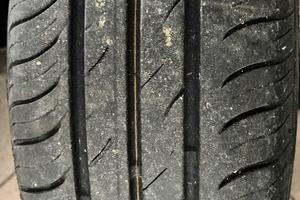 Cerchi in ferro r15 4 buchi e ruote estive nexen