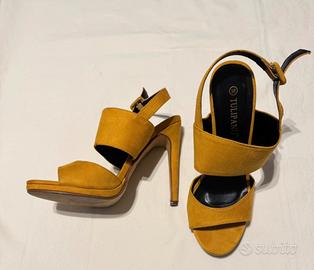 Sandali con tacco