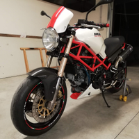 Ducati Monster M900