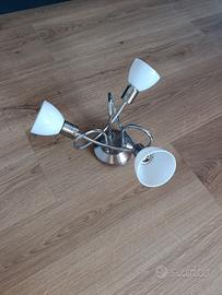 Lampadario a soffitto o parete 