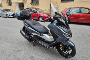 Honda Forza 350 BAULETTO