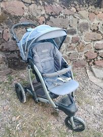 Passeggino tre ruote