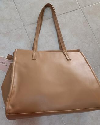 Borsa  Carpisa nuova 