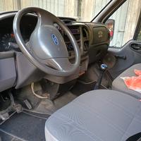 Furgone uso ricambi Ford transit